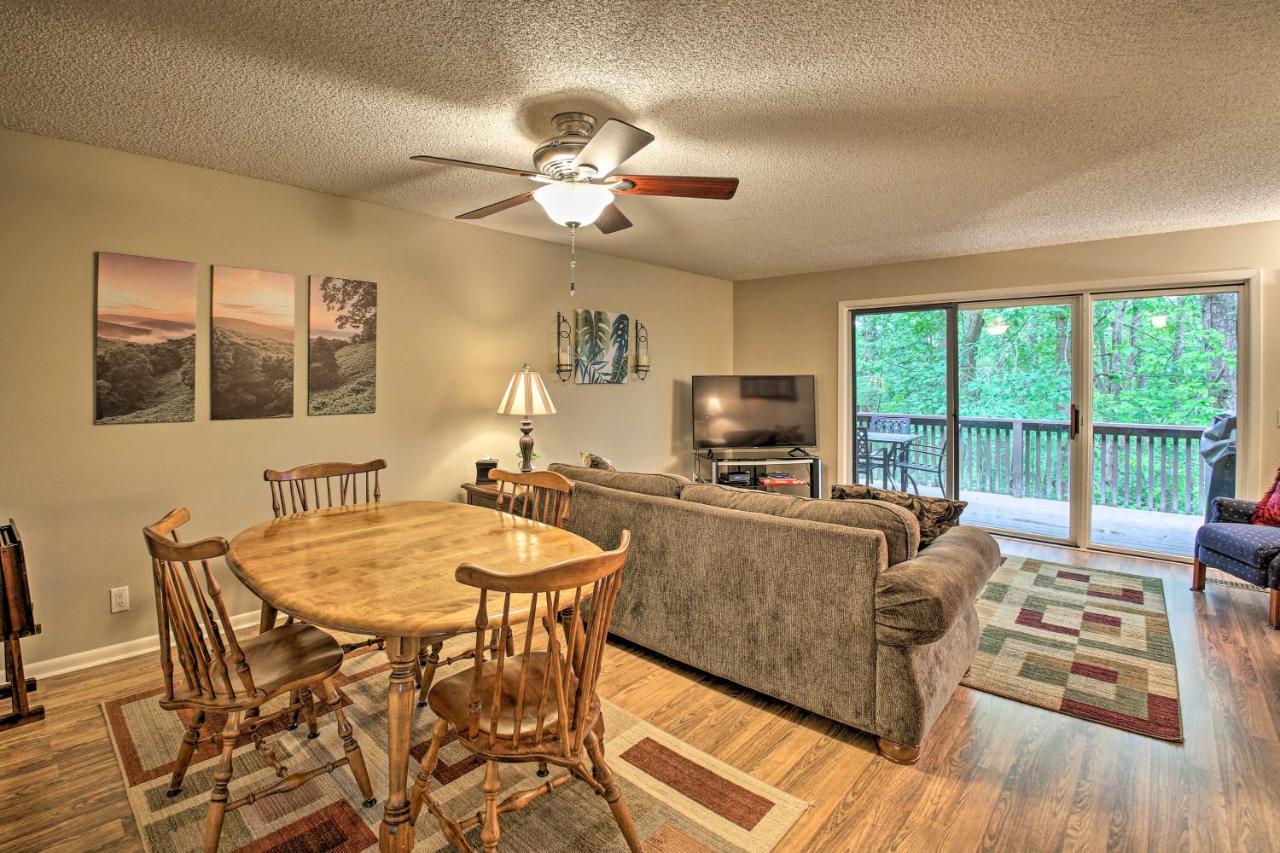 Hot Springs Village Retreat With Deck 3 Mi To Golf! المظهر الخارجي الصورة