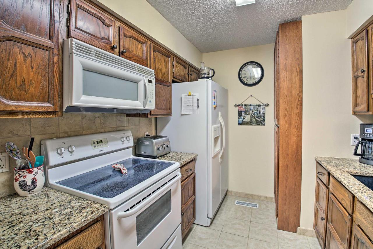 Hot Springs Village Retreat With Deck 3 Mi To Golf! المظهر الخارجي الصورة