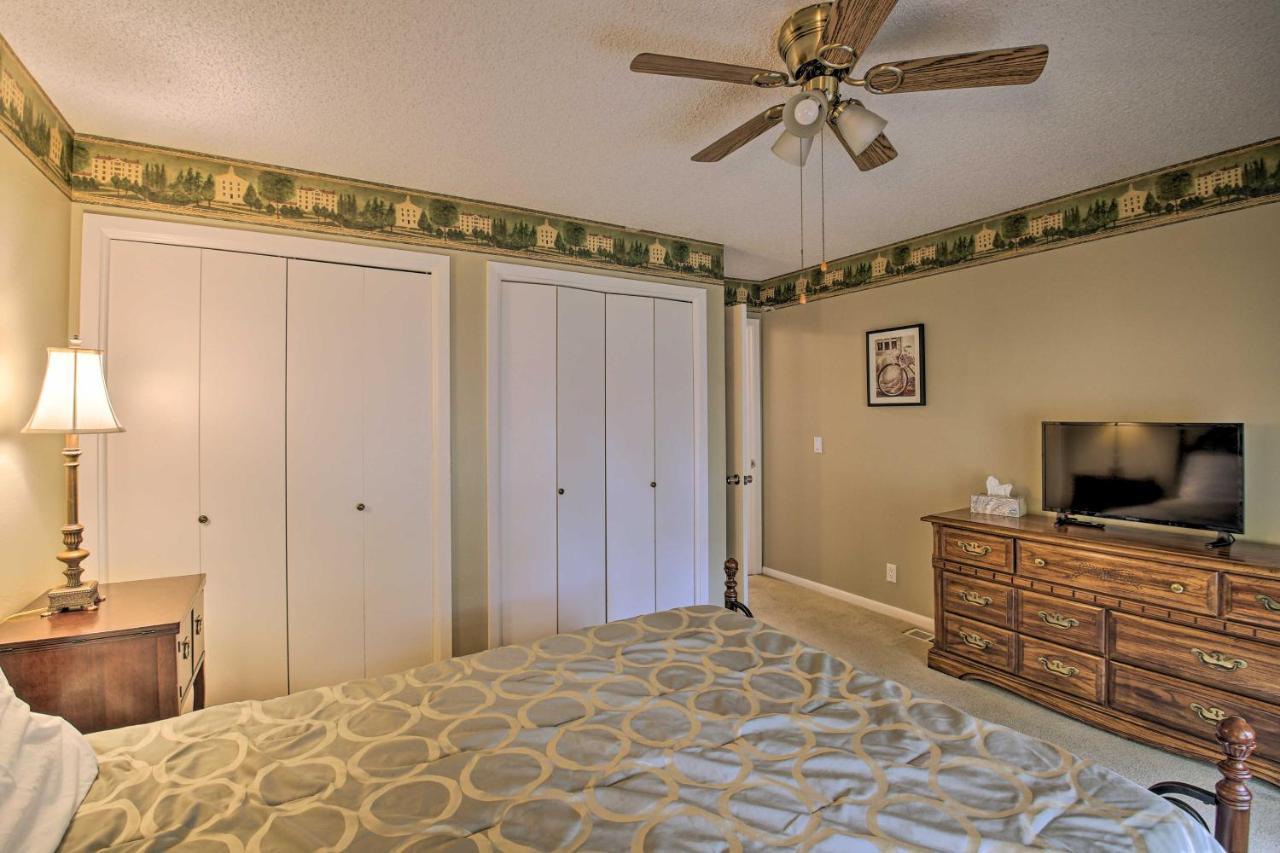 Hot Springs Village Retreat With Deck 3 Mi To Golf! المظهر الخارجي الصورة
