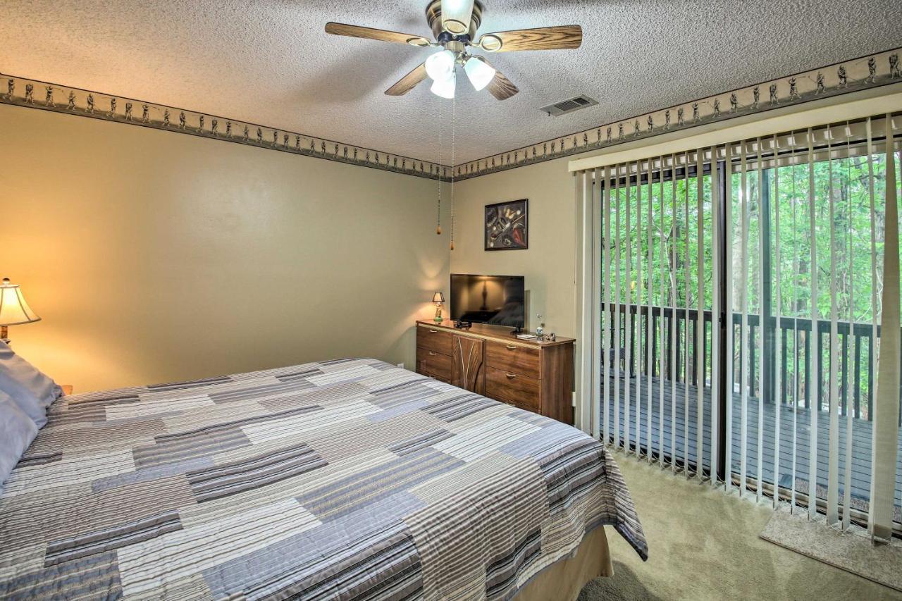 Hot Springs Village Retreat With Deck 3 Mi To Golf! المظهر الخارجي الصورة
